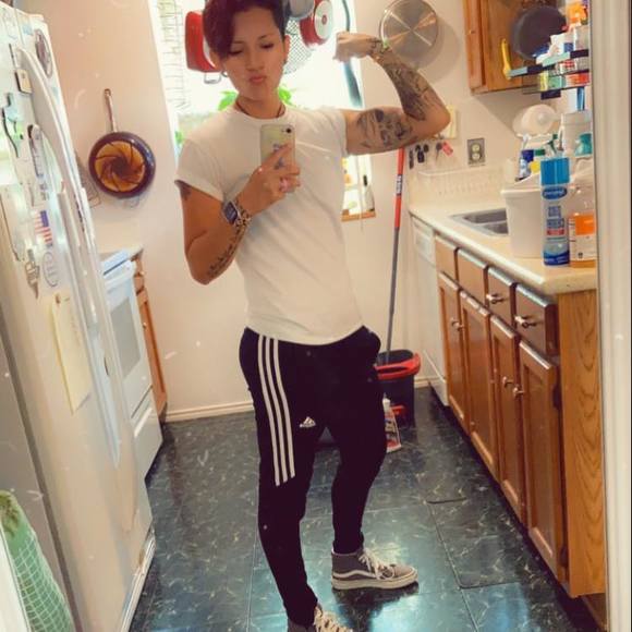 Meet your Posher, Janeth - Picture 1 of 1